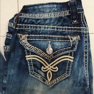 🎉SOLD🎉 Rock revival jeans! Size 26
