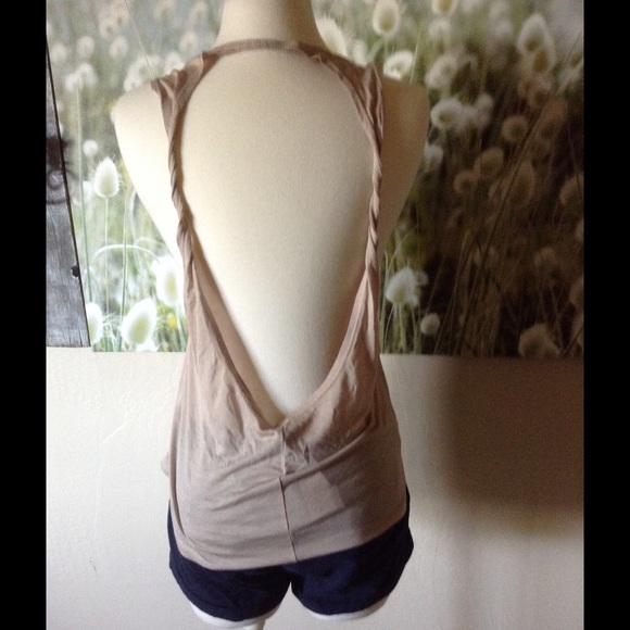 Top - Picture 2 of 2