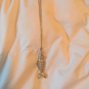 Fish charm pendant necklace