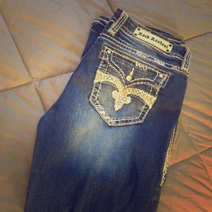 Rock Revival size 32