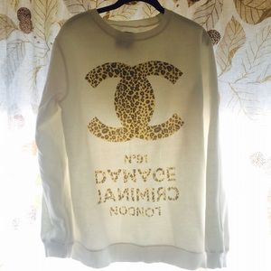 up your street style game with this sweatshirt!