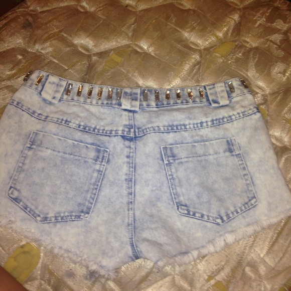 Shorts - Picture 2 of 2