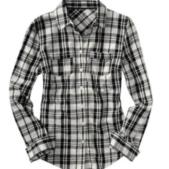 Plaid ButtonUp💕