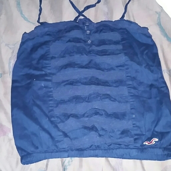 Criss-cross Hollister crop top.