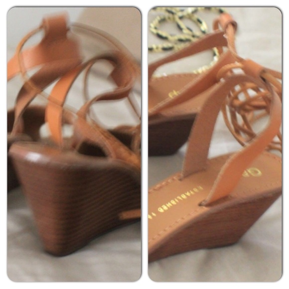 Gap String Sandal size 6 - Picture 4 of 4