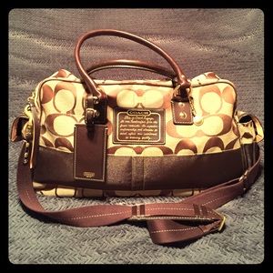 Coach Boston Bag with strap!