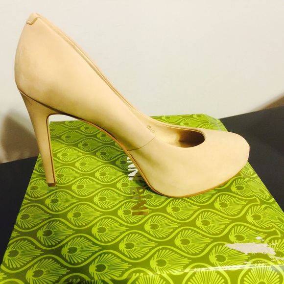 Brand new Gianni Bini heels