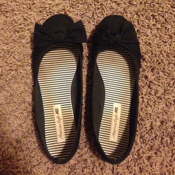 american eagle black flat shoes