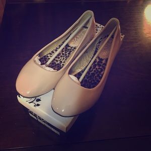 Brand new in box Anna flats nude patent size 8.5