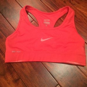 Nike Pro Sports Bra