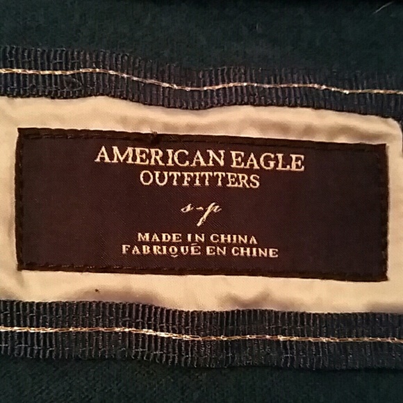 AE Deep V-neck Sweater - Picture 2 of 2