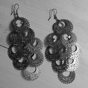 Chandelier earrings