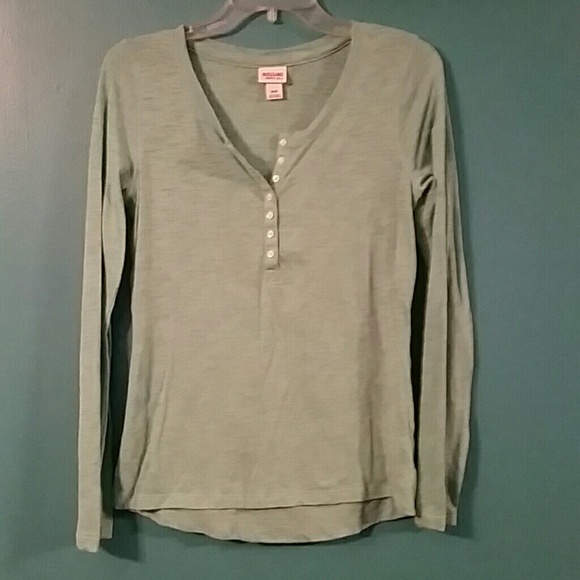 Price Drop!! Sea Green Henley