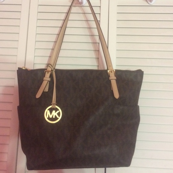 Michael Kors Jet Set Tote