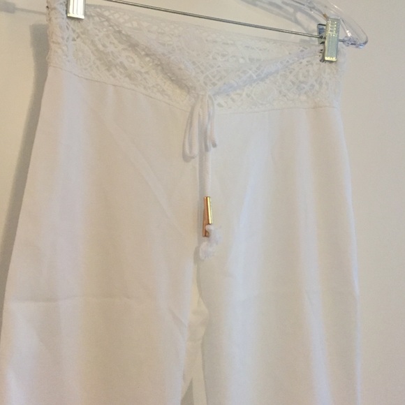 White bohemian pants