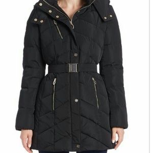 🆕Ivanka Trump Down Coat Black with a Hood