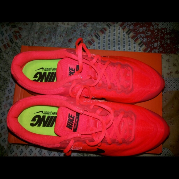 Shoes - Picture 2 of 3