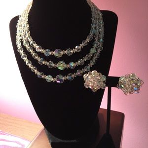 Retro Crystal necklace and earrings!!!