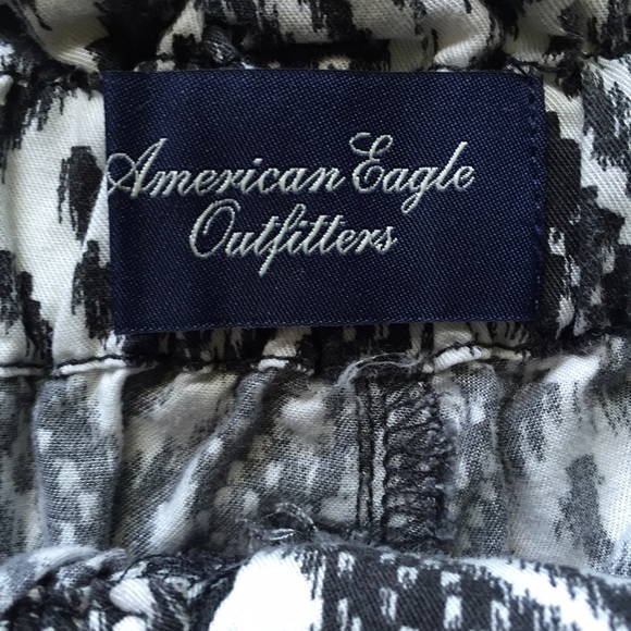 American Eagle Outfitters Shorts - Picture 3 of 3