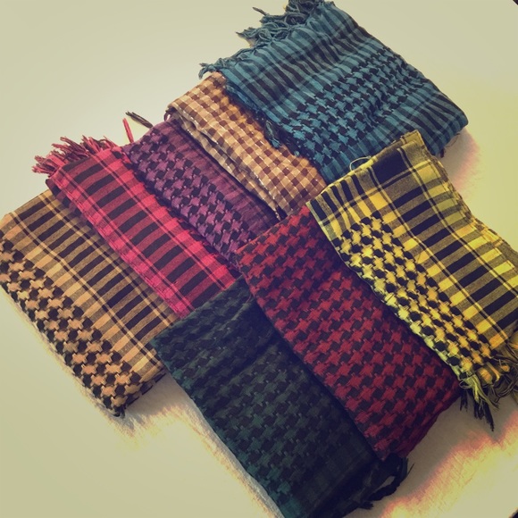 Accessories - ❌SOLD❌Scarves 2 for $5