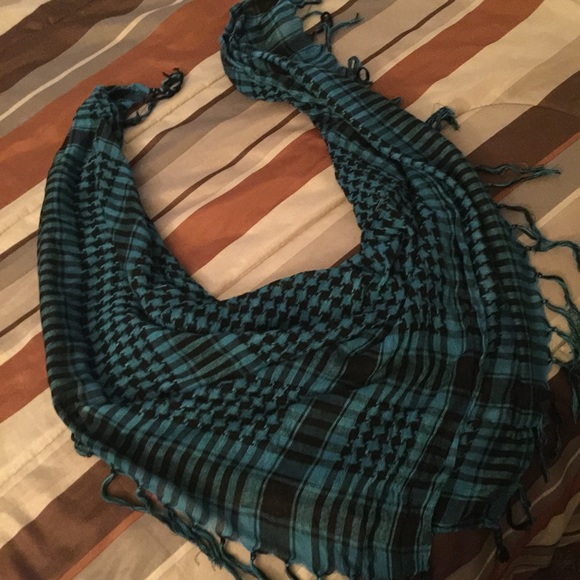 ❌SOLD❌Scarves 2 for $5 - Picture 3 of 4