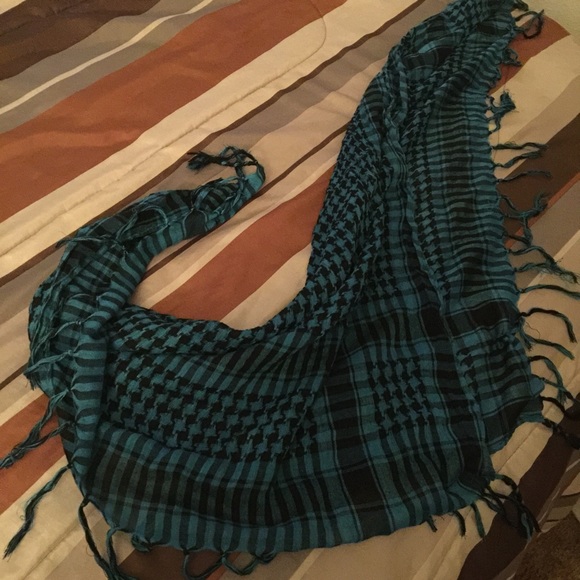 ❌SOLD❌Scarves 2 for $5 - Picture 4 of 4