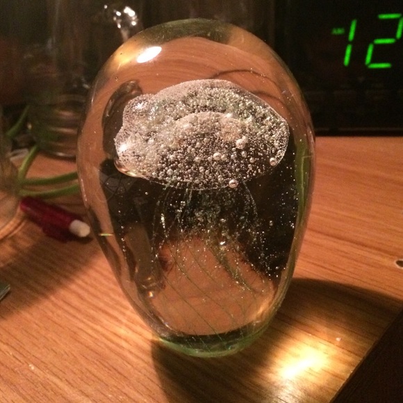 Glow in dark glass jellyfish