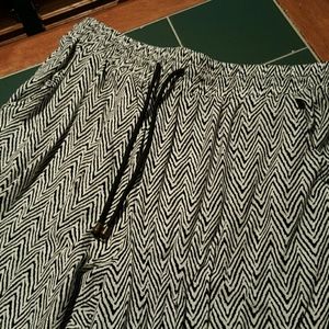 lightweight Capri pants