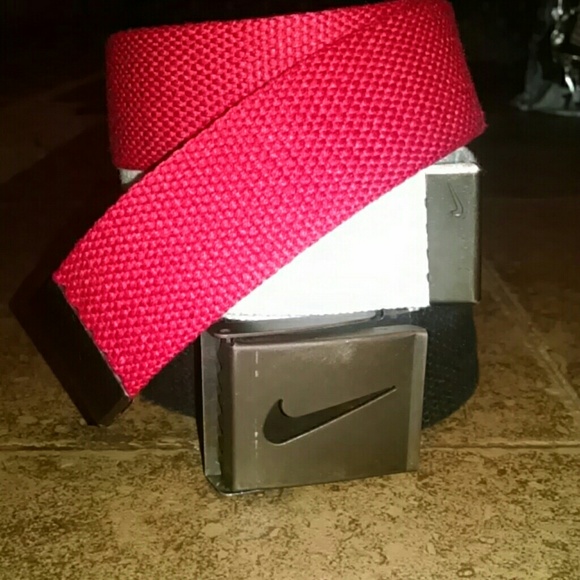 3 Nike Golf belts
