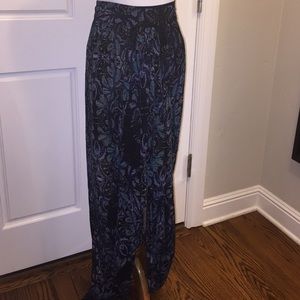 New without tags navy printed skirt. Never worn.