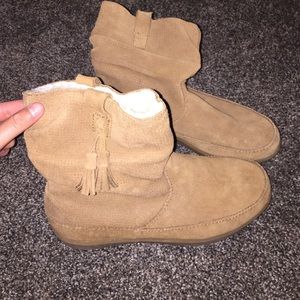 American Eagle tan booties