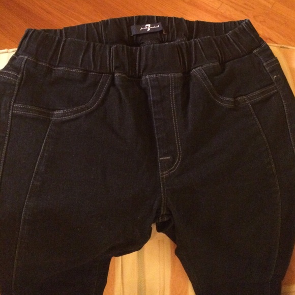 ✨new✨7 For All Mankind embellished jeggings - Picture 3 of 4