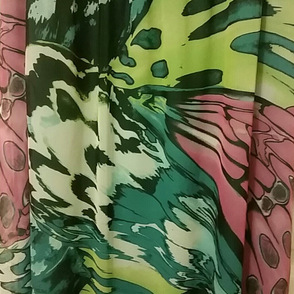 Long maxi dress - Picture 2 of 3