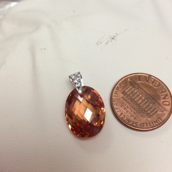 14k pendant with a beautiful stone