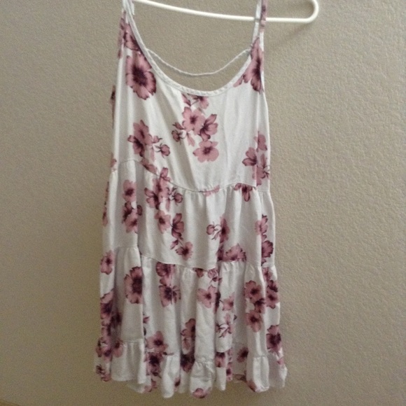 BRANDY MELVILLE PINK FLORAL JADA BNWT - Picture 2 of 2