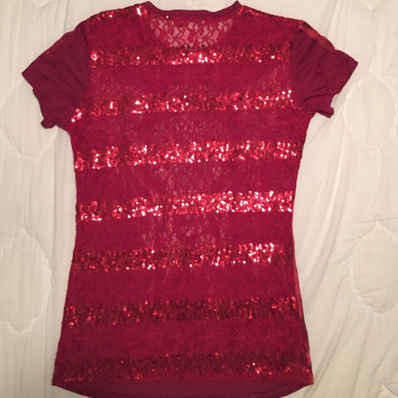 Red top - Picture 2 of 4