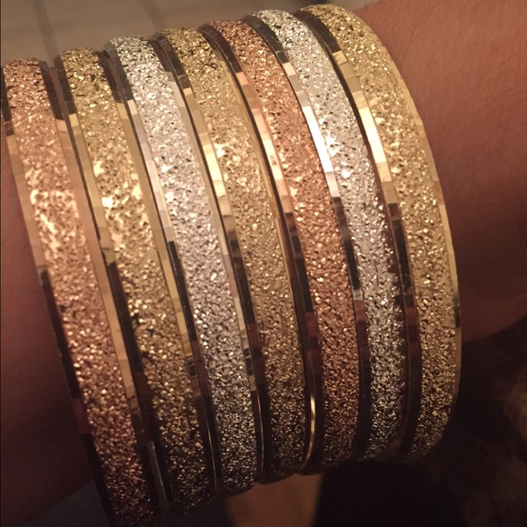 Jewelry - Diamond Cut Bangle Bracelets.. 3 shades