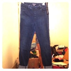 High waisted skinny jeans