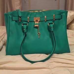 Aldo Turquoise Purse EXCELLENT CONDITION