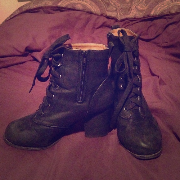 Black boot heels