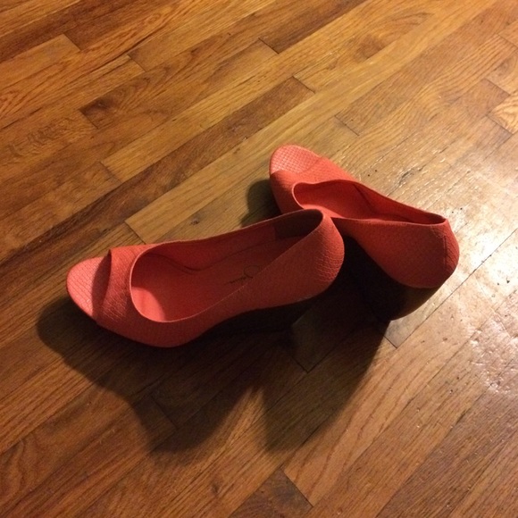 NEW pink wedges by Jessica Simpson - Picture 2 of 4