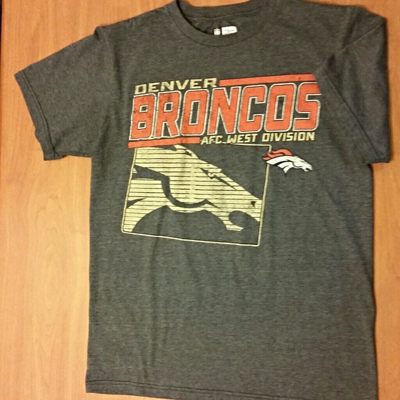 Denver Broncos t-shirt