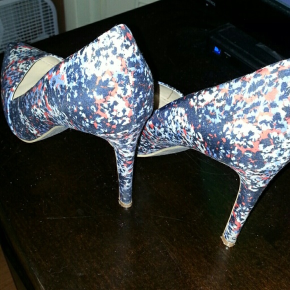 Shoes - Picture 2 of 3