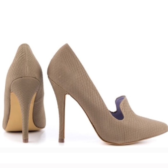 Shoemint Loafer Style Heels