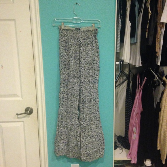 Brandy Melville Alexah pants