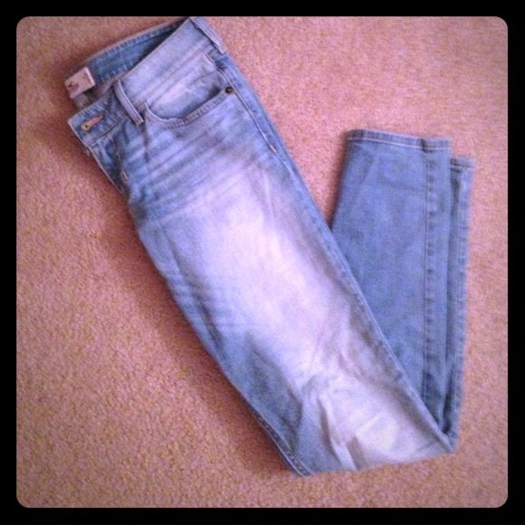 Hollister Light Wash Jeans