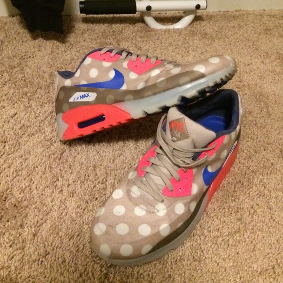 Air Max 90....NYC - Picture 1 of 3