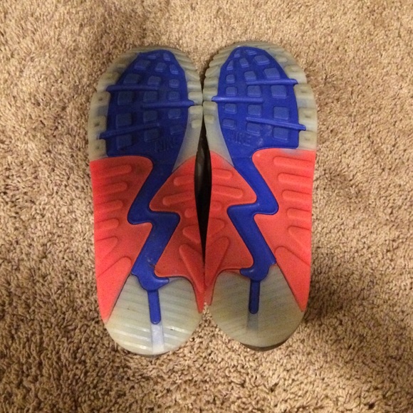 Air Max 90....NYC - Picture 2 of 3