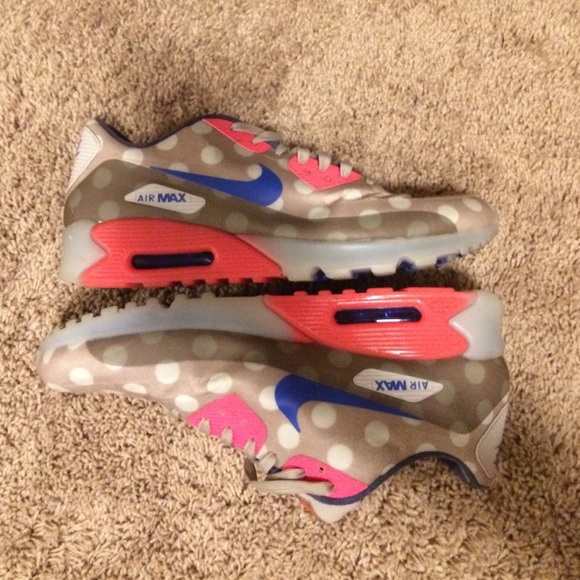 Air Max 90....NYC - Picture 3 of 3