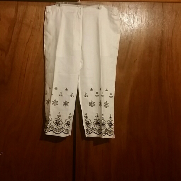 NWT White Linen Pants Suit (cropped pants) - Picture 2 of 4